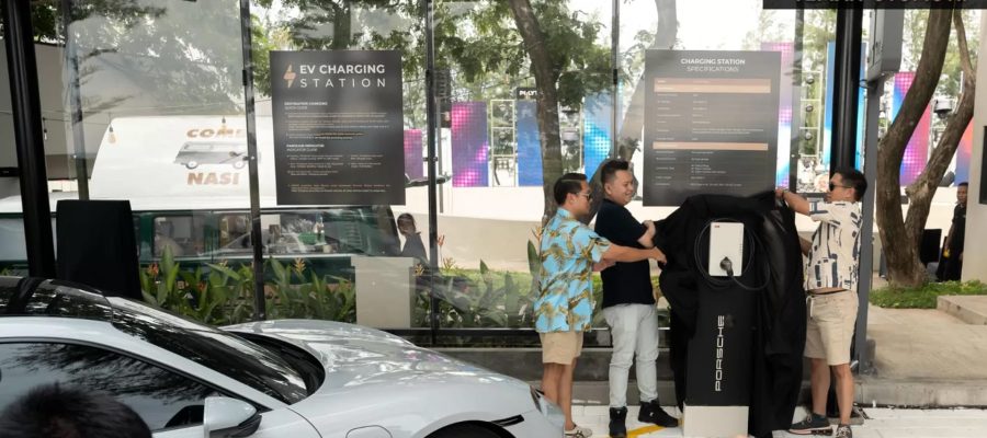 Porsche Memperluas Jaringan Pengisian Listrik di Indonesia