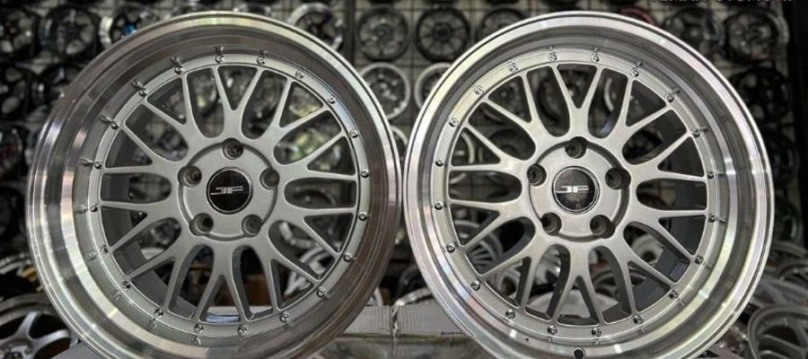 Upgrade Gaya Mobilmu dengan Velg BBS LM R18 yang Ikonik!